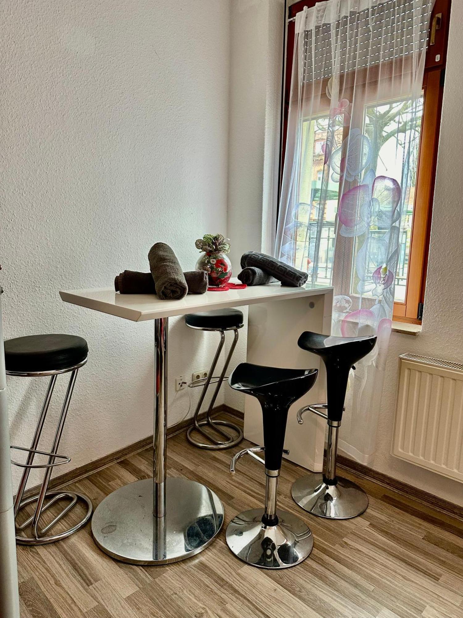 Ferienzimmer Healing Und Montuerwohnung Weißenfels Kültér fotó