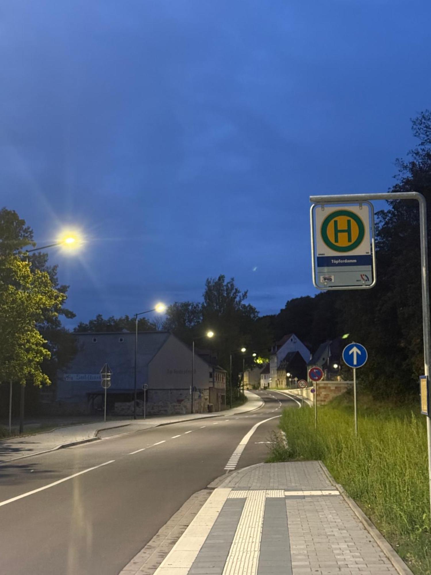 Ferienzimmer Healing Und Montuerwohnung Weißenfels Kültér fotó